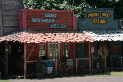Drunken Horse Saloon, Oregon