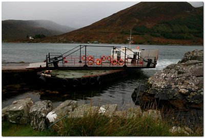 Kylerhea Ferry  looking back to Skye 0112.