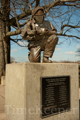 firefighter 5663.jpg