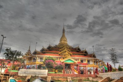 Phaung Daw Oo Paya 