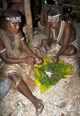 Making Shell Money Malaita Solomon Islands