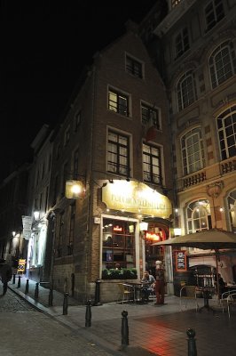 Brussels - poechenellekelder (in face of M.P.)
