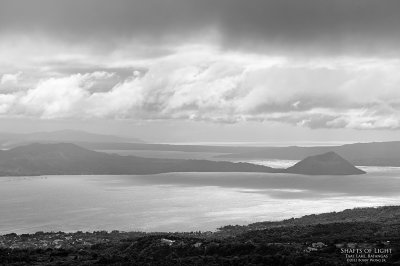 Shafts of Light L1029298.jpg