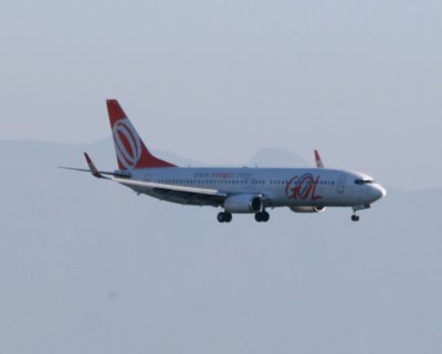 Gol jet on approach