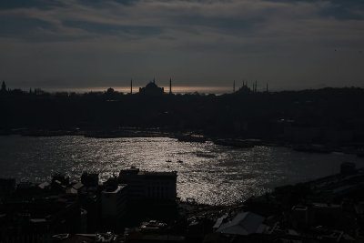 Night overtakes the Golden Horn