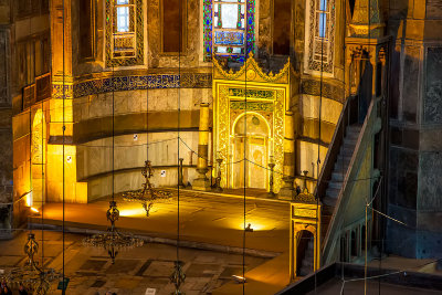 The Mihrab indicating the direction of Mecca