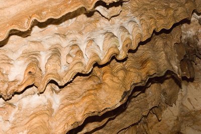 Langs Cave