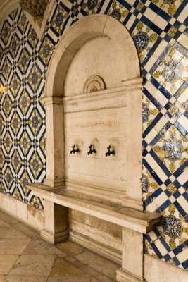 Taps and tiles, Museu Nacional do Azulejo