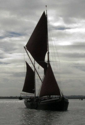 barge at maldon 016.jpg