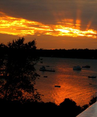 Sunset Chebeague Island Inn - Casco Bay