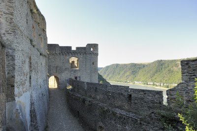 _D2X1933 Rheinsfeld Castle.jpg