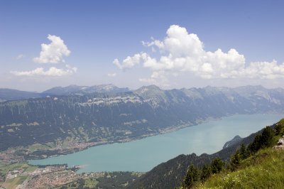 _D2X3089 Interlaken Brienzersee.jpg