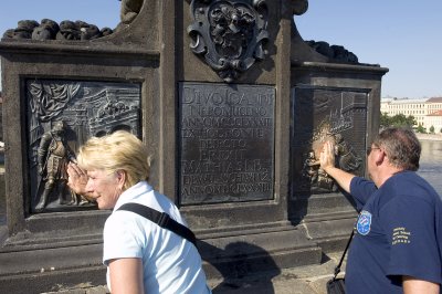 _D2X2238 Charles Bridge.jpg