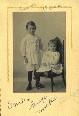 George and David Mackie 1913.jpg