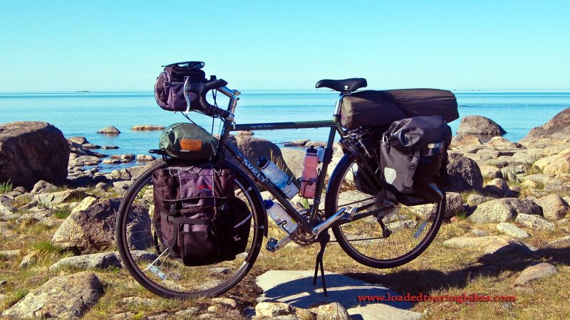 407    Matias touring Finland - Surly Long Haul Trucker touring bike