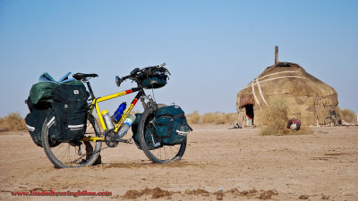 396    Marcin touring Uzbekistan - Gary Fisher Tassajara touring bike