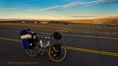 428    Artur touring Argentina - Surly Long Haul Trucker touring bike