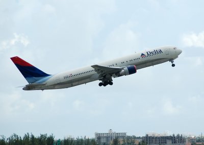 N131DN Delta Airlines Boeing 767