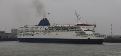 Ostend Spirit  (former P.O. Pride of Dover) pictured switching berths.
