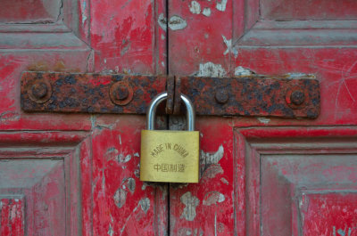 door in valletta