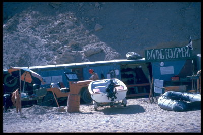038 Red Sea Divers in Sharem 1973
