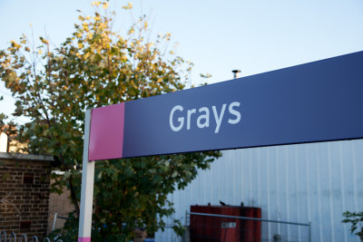 Grays sign