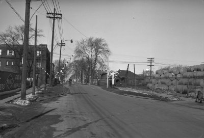 Pape_Ave_1954_looking_north_frm_Gerrard.jpg
