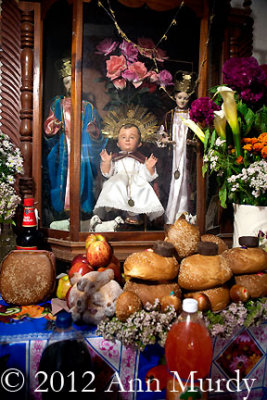 Detail of Rosa's altar