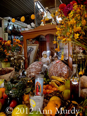 Altar in Mercado