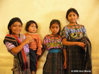 Girls in Santiago Atitln