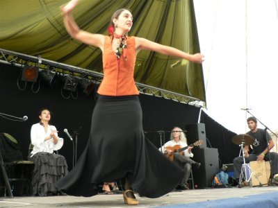 Sunday morning flamenco from Sumaya
