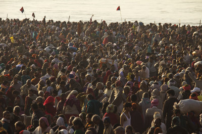 Crowds on a normal Mela day.jpg