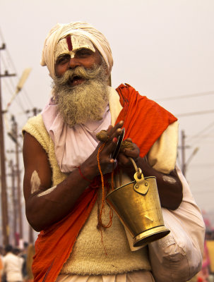 Sadhu in trance a.jpg