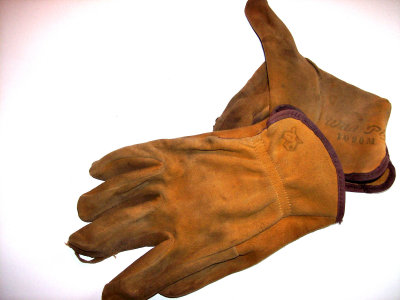 Wild Pig 1090M Welding gloves 01w.jpg