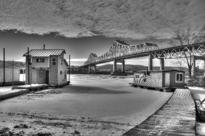 Mississippi Boat Houses-Winona Bridge-HDR BW
