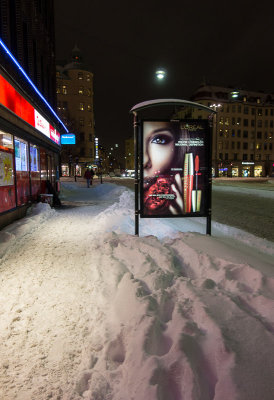 A cold night for Eva Longoria