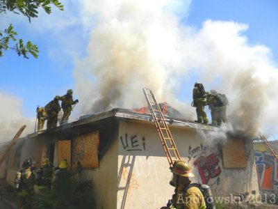 Inglewood Burn 4-11-13 9222.jpg