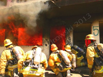 LIVE BURN 04-16-13 9341.jpg