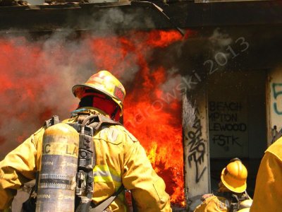LIVE BURN 04-16-13 9348.jpg
