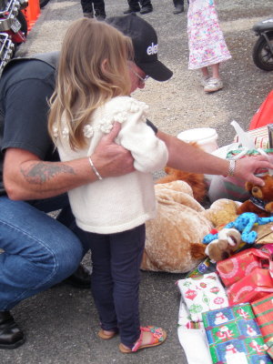 121201 Westport Toy Run 46.jpg