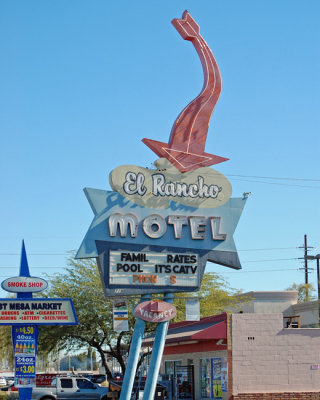 El Rancho Motel