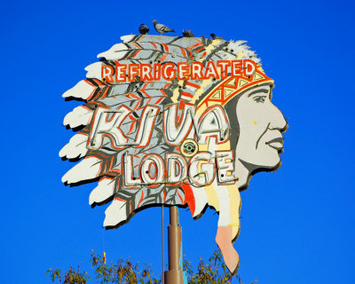 Kiva Lodge detail