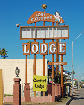 Lost Dutchman Lodge