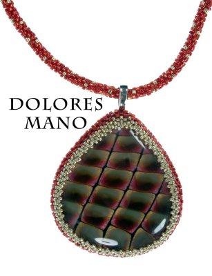 MANO_DOLORES-01.jpg