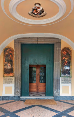 Chiesa San Francesco, Sorrento - inside door