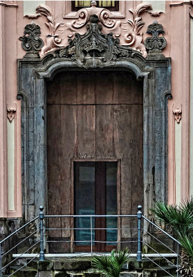 Nostra Signora di Lourdes in Sorrento - entrance