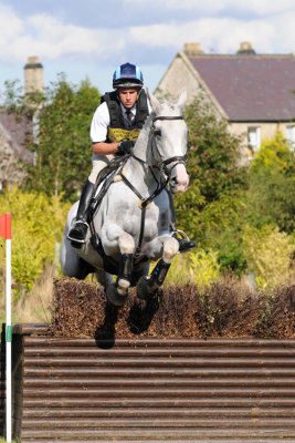 Wills Oakden on McFly 12_d90_DSC_3122