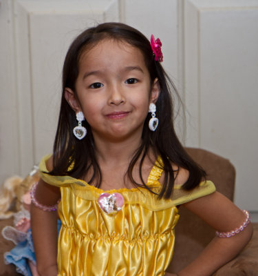 _MG_2087 Kira with Toy Earrings