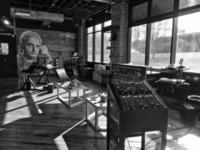 20130329_095228_HDR Moog Music Showroom