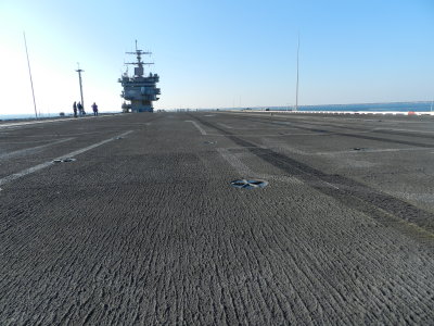 CVN-65 247 Look 1100 feet bow to stern.JPG